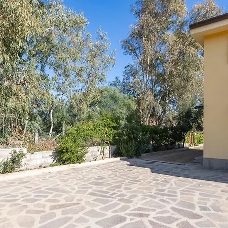 Anna's - Paradise By The Sea Budoni